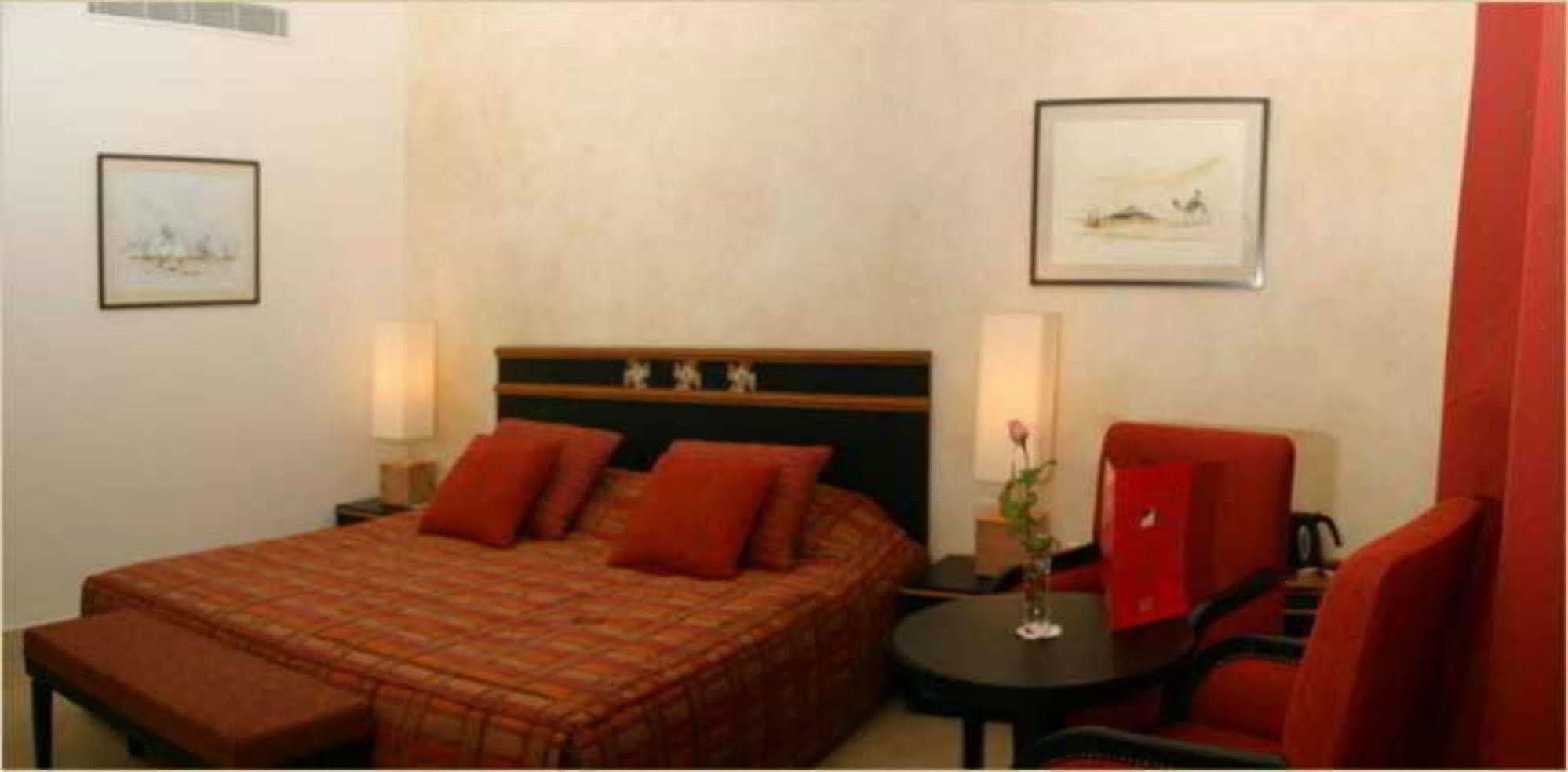 Hotel Borj Dhiafa Sfax Zimmer foto